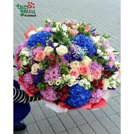  Bouquet of beautiful flowers